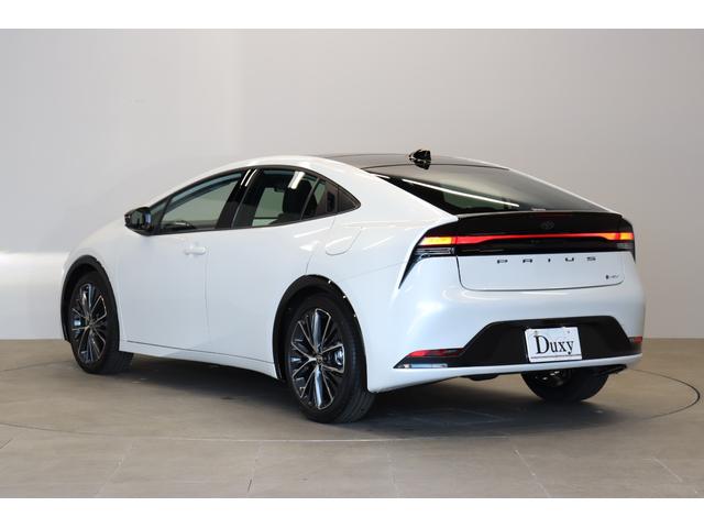 プリウス Ｚ　年次改良モデル　パノラマルーフ　Ｚ専用赤内装　寒冷地　１２．３インチコネクティッドナビ　パノラミックビューモニター　ブラインドスポットモニター　ドラレコ機能付きデジタルインナーミラー　パワートランク（31枚目）