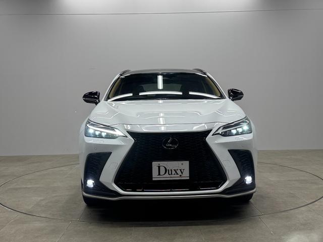 ＮＸ ＮＸ３５０ｈ　Ｆスポーツ　オレンジキャリパー　パノラマルーフ　ヘーゼルインテリア内装　１４インチコネクトナビ　パノラミックビューモニター　ブラインドスポットモニター　ＨＵＤ　ＡＣ１００Ｖ１５００Ｗコンセント　後席電動格納シート（4枚目）