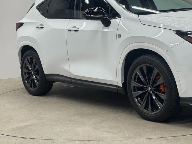 ＮＸ ＮＸ３５０ｈ　Ｆスポーツ　オレンジキャリパー　パノラマルーフ　ヘーゼルインテリア内装　１４インチコネクトナビ　パノラミックビューモニター　ブラインドスポットモニター　ＨＵＤ　ＡＣ１００Ｖ１５００Ｗコンセント　後席電動格納シート（13枚目）
