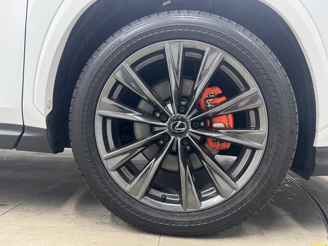 ＮＸ ＮＸ３５０ｈ　Ｆスポーツ　オレンジキャリパー　パノラマルーフ　ヘーゼルインテリア内装　１４インチコネクトナビ　パノラミックビューモニター　ブラインドスポットモニター　ＨＵＤ　ＡＣ１００Ｖ１５００Ｗコンセント　後席電動格納シート（14枚目）