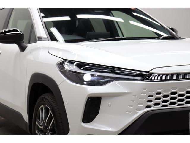 カローラクロス ハイブリッド　Ｚ　パノラマルーフ　寒冷地仕様＆ＬＥＤリアフォグランプ　アドバンストパーク　ステアリングヒーター　全周囲カメラ　ＡＣ１００Ｖ　パワーバックドア　ＢＳＭ　１０．５型ディスプレイオーディオｐｌｕｓ（15枚目）