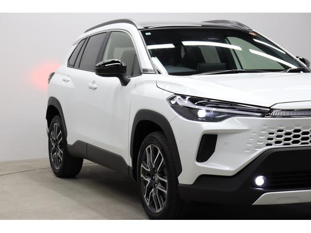 カローラクロス ハイブリッド　Ｚ　パノラマルーフ　寒冷地仕様＆ＬＥＤリアフォグランプ　アドバンストパーク　ステアリングヒーター　全周囲カメラ　ＡＣ１００Ｖ　パワーバックドア　ＢＳＭ　１０．５型ディスプレイオーディオｐｌｕｓ（17枚目）