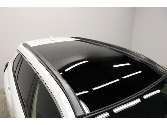 カローラクロス ハイブリッド　Ｚ　パノラマルーフ　寒冷地仕様＆ＬＥＤリアフォグランプ　アドバンストパーク　ステアリングヒーター　全周囲カメラ　ＡＣ１００Ｖ　パワーバックドア　ＢＳＭ　１０．５型ディスプレイオーディオｐｌｕｓ（24枚目）