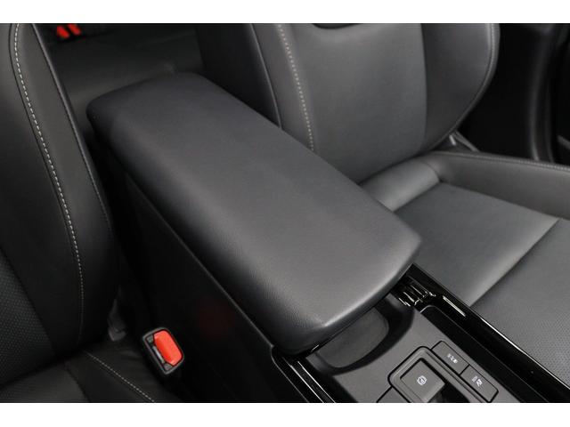 プリウス Ｚ　モデリスタエアロ　パノラマルーフ　パノラミックビューモニター　ブラインドスポットモニター　メモリー付パワーシート　シートヒーター＆ベンチレーション　ステアリングヒーター　トヨタセーフティセンス（62枚目）