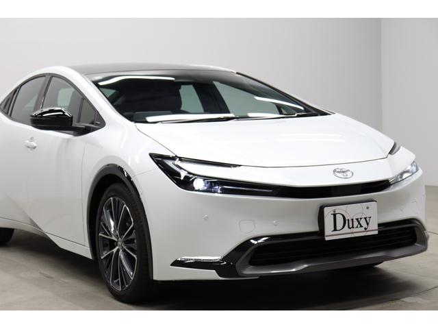 プリウス Ｚ　年次改良モデル　パノラマルーフ　Ｚ専用赤内装　寒冷地　１２．３インチコネクティッドナビ　パノラミックビューモニター　ブラインドスポットモニター　ドラレコ機能付きデジタルインナーミラー　パワートランク（12枚目）