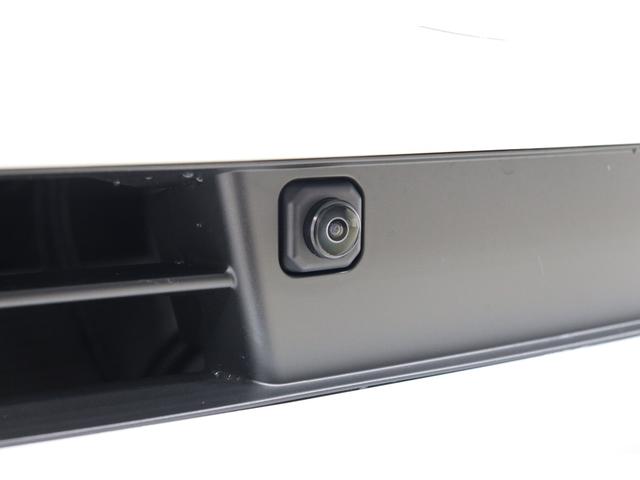 プリウス Ｚ　年次改良モデル　パノラマルーフ　Ｚ専用赤内装　寒冷地　１２．３インチコネクティッドナビ　パノラミックビューモニター　ブラインドスポットモニター　ドラレコ機能付きデジタルインナーミラー　パワートランク（18枚目）