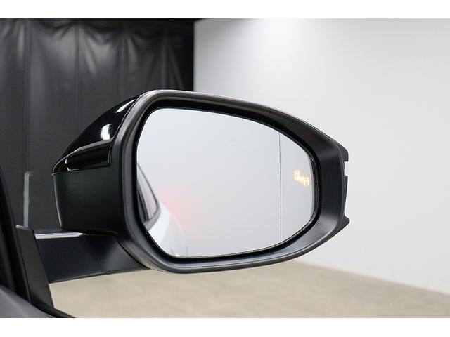 プリウス Ｚ　年次改良モデル　パノラマルーフ　Ｚ専用赤内装　寒冷地　１２．３インチコネクティッドナビ　パノラミックビューモニター　ブラインドスポットモニター　ドラレコ機能付きデジタルインナーミラー　パワートランク（23枚目）