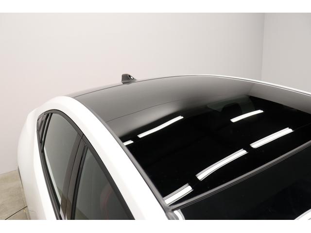 プリウス Ｚ　年次改良モデル　パノラマルーフ　Ｚ専用赤内装　寒冷地　１２．３インチコネクティッドナビ　パノラミックビューモニター　ブラインドスポットモニター　ドラレコ機能付きデジタルインナーミラー　パワートランク（25枚目）