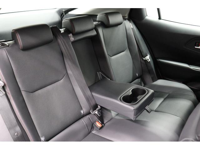 プリウス Ｚ　年次改良モデル　パノラマルーフ　Ｚ専用赤内装　寒冷地　１２．３インチコネクティッドナビ　パノラミックビューモニター　ブラインドスポットモニター　ドラレコ機能付きデジタルインナーミラー　パワートランク（44枚目）