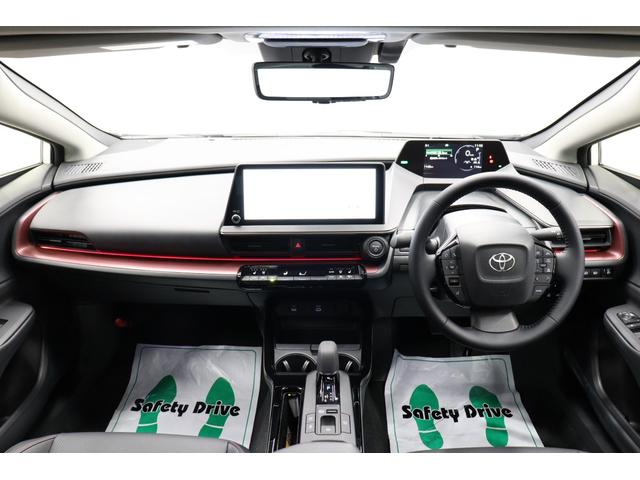 プリウス Ｚ　年次改良モデル　パノラマルーフ　Ｚ専用赤内装　寒冷地　１２．３インチコネクティッドナビ　パノラミックビューモニター　ブラインドスポットモニター　ドラレコ機能付きデジタルインナーミラー　パワートランク（48枚目）