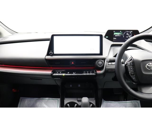 プリウス Ｚ　年次改良モデル　パノラマルーフ　Ｚ専用赤内装　寒冷地　１２．３インチコネクティッドナビ　パノラミックビューモニター　ブラインドスポットモニター　ドラレコ機能付きデジタルインナーミラー　パワートランク（51枚目）