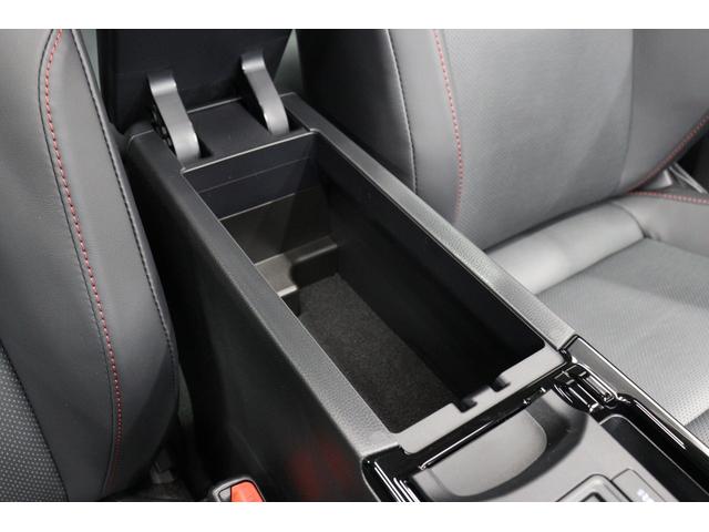 プリウス Ｚ　年次改良モデル　パノラマルーフ　Ｚ専用赤内装　寒冷地　１２．３インチコネクティッドナビ　パノラミックビューモニター　ブラインドスポットモニター　ドラレコ機能付きデジタルインナーミラー　パワートランク（63枚目）