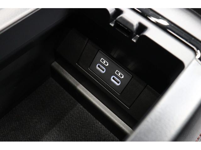 プリウス Ｚ　年次改良モデル　パノラマルーフ　Ｚ専用赤内装　寒冷地　１２．３インチコネクティッドナビ　パノラミックビューモニター　ブラインドスポットモニター　ドラレコ機能付きデジタルインナーミラー　パワートランク（64枚目）