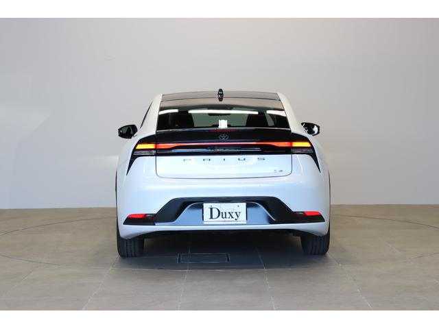 プリウス Ｚ　年次改良モデル　パノラマルーフ　ドラレコ付デジタルミラー　パノラミックビューモニター　ブラインドスポットモニター　メモリー付パワーシート　シートヒーター＆ベンチレーション　ステアリングヒーター　寒冷地（5枚目）