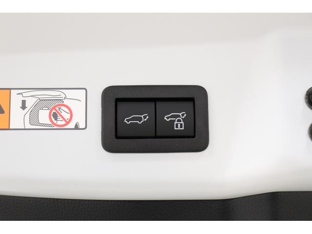 プリウス Ｚ　年次改良モデル　パノラマルーフ　ドラレコ付デジタルミラー　パノラミックビューモニター　ブラインドスポットモニター　メモリー付パワーシート　シートヒーター＆ベンチレーション　ステアリングヒーター　寒冷地（33枚目）