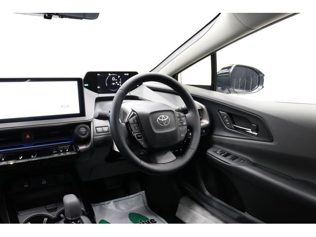 プリウス Ｚ　年次改良モデル　パノラマルーフ　ドラレコ付デジタルミラー　パノラミックビューモニター　ブラインドスポットモニター　メモリー付パワーシート　シートヒーター＆ベンチレーション　ステアリングヒーター　寒冷地（65枚目）