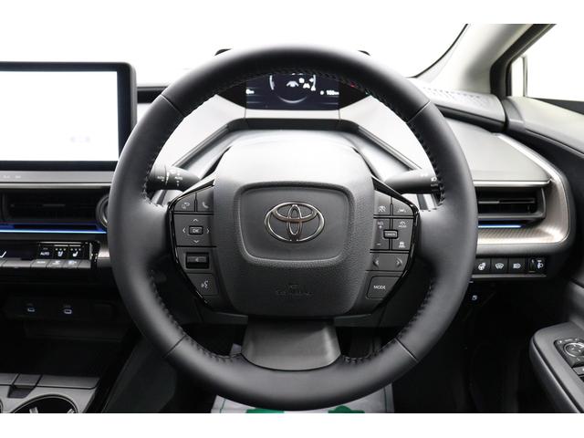 プリウス Ｚ　年次改良モデル　パノラマルーフ　ドラレコ付デジタルミラー　パノラミックビューモニター　ブラインドスポットモニター　メモリー付パワーシート　シートヒーター＆ベンチレーション　ステアリングヒーター　寒冷地（66枚目）