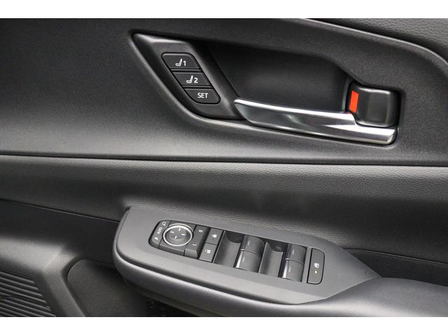 プリウス Z パノラマルーフ Zグレード専用マチュアレッド内装 12.3インチコネクティッドナビ トヨタチームメイト ドラレコ機能付デジタルミラー 全周囲モニター 温冷シート BSM パワーバックドア(48枚目)