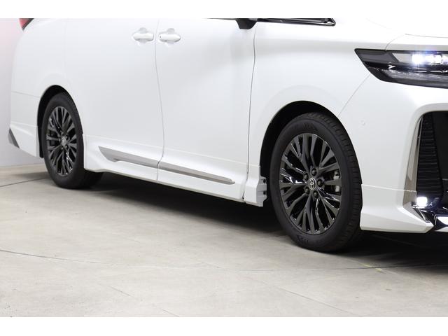 ヴェルファイアハイブリッド Ｚ　プレミア　モデリスタエアロ　ユニバーサルステップ　１３．２有機ＥＬ後席モニター　ブラウン内装　アドバンストパーク　左右独立ムーンルーフ　デジタルインナーミラー　全周囲モニター　ＢＳＭ　ＨＵＤ　　ＥＴＣ２．０（13枚目）