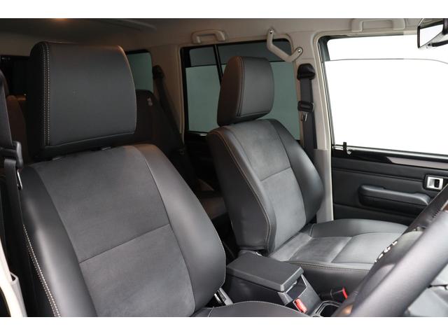 ランドクルーザー７０ ＡＸ　モデリスタ１８インチアルミ　モデリスタエアロ　フロントバンパーガーニュッシュ　ＪＡＯＳアンダーカバー　純正７インチナビ　バックモニター内臓自動防眩ミラー　丸目ＬＥＤヘッドライト　電動デフロック　ＥＴＣ（46枚目）