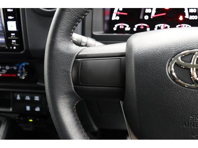 ランドクルーザー７０ ＡＸ　モデリスタ１８インチアルミ　モデリスタエアロ　フロントバンパーガーニュッシュ　ＪＡＯＳアンダーカバー　純正７インチナビ　バックモニター内臓自動防眩ミラー　丸目ＬＥＤヘッドライト　電動デフロック　ＥＴＣ（77枚目）