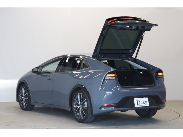 プリウス Ｚ　フロントスポイラー　ドライブレコーダー機能付デジタルミラー　全周囲モニター　１２．３インチディスプレイオーディオ　　パワーバックドア　アドバンストパーク　ＢＳＭ　純正１９インチアルミホイール（15枚目）