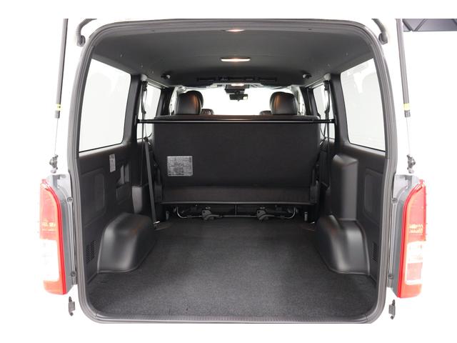 ハイエースバン ロングスーパーＧＬ　ダークプライムＳ　８型最終特別仕様車　寒冷地仕様＆リヤフォグ　４ＷＤ　ディーゼルターボ　登録済未使用車　全周囲モニター　デジタルインナーミラー　２０周年記念スカッフプレート　両側パワースライド　ＡＣ１００Ｖコンセント（29枚目）