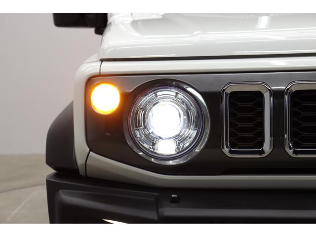 ジムニーノマド ＦＣ　２０２６年モデル　登録済未使用車　セーフティサポート　ＬＥＤヘッドランプ＆フォグランプ　本革巻きステアリング　オートエアコン　撥水加工シート　スズキセーフティサポート搭載　純正１５インチアルミホイール（18枚目）