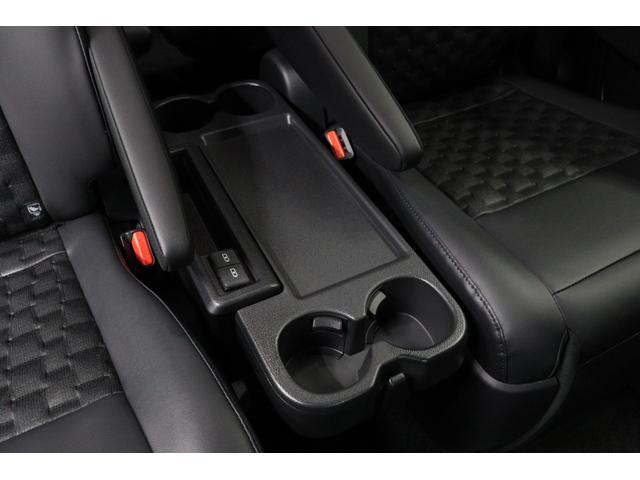 ヴォクシー ハイブリッドＳ－Ｚ　改モデル　１０．５インチコネクトナビ　快適利便パッケージＨｉｇｈ　トヨタチームメイト　３眼ＬＥＤヘッド　パノラミックビューモニター　ブラインドスポットモニター　パワーバックドア　ハンズフリーパワスラ（44枚目）