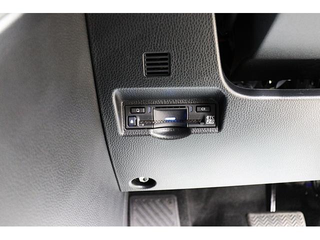 ヴォクシー ハイブリッドＳ－Ｚ　改モデル　１０．５インチコネクトナビ　快適利便パッケージＨｉｇｈ　トヨタチームメイト　３眼ＬＥＤヘッド　パノラミックビューモニター　ブラインドスポットモニター　パワーバックドア　ハンズフリーパワスラ（76枚目）