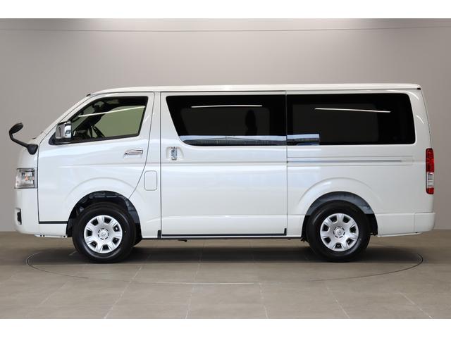 ハイエースバン ロングスーパーＧＬ　ダークプライムＳ　２０２６年式　４ＷＤ　パノラミックビューモニター　８型最終特別仕様車　寒冷地＆リヤフォグ　ディーゼルターボ　デジタルインナーミラー　両側パワースライドドア　専用ハーフレザー　ＡＣ１００Ｖ　ＬＥＤヘッド（6枚目）
