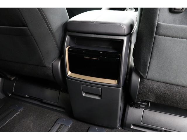 アルファードハイブリッド Ｘ　１３．２インチリヤモニター　ユニバーサルステップ　パノラミックビューモニター　ブラインドスポットモニター　ドラレコ機能付デジタルインナーミラー　両側パワースライド　トヨタセーフティセンス　ＨＤＭＩ（72枚目）