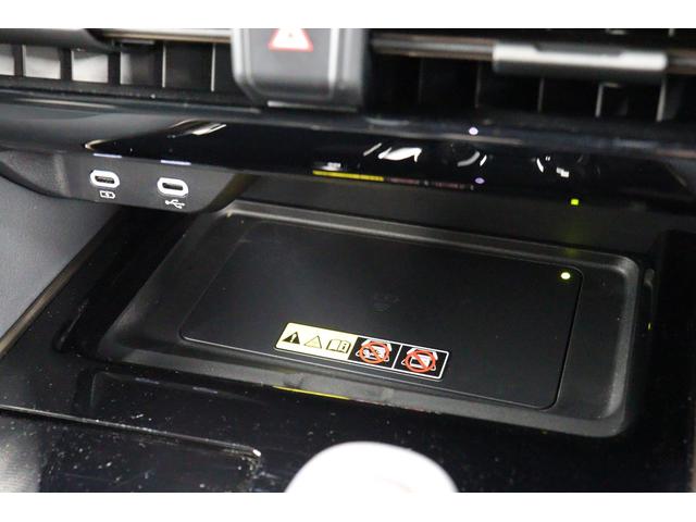 アルファードハイブリッド Ｚ　トヨタチームメイトアドバンストパーク　ユニバーサルステップ　左右独立ムーンルーフ　ドラレコ機能付デジタルインナーミラー　パノラミックビューモニター　ブラインドスポットモニター　ヘッドアップディスプレイ（66枚目）