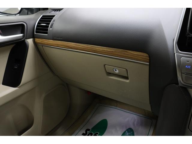 �f�ډ摜�ȊO�Ń`�F�b�N�������ӏ��A�����k���������I�X�^�b�t���B�e���Ă����肢�����܂��I