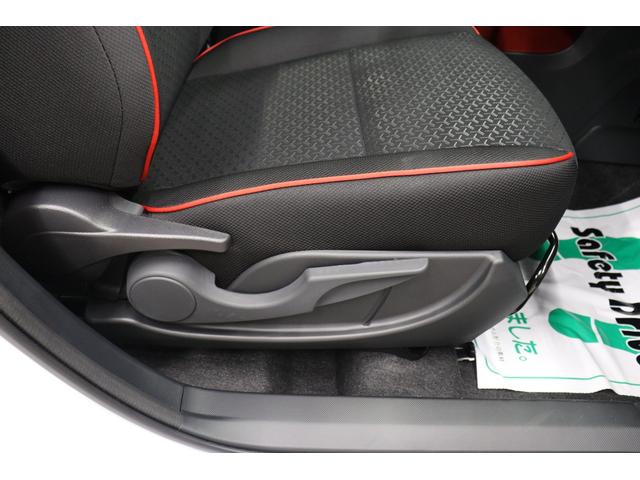Ｚ　パノラミックビューパッケージ　９インチディスプレイオーディオ　ＣａｒＰｌａｙ対応　フルセグＴＶ　ＨＤＭＩ　ステアリングスイッチ　ＢＳＭ　ＡＣ１００Ｖ／１５００Ｗコンセント　シートヒーター（画像47）