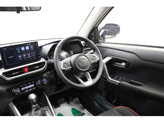 Ｚ　パノラミックビューパッケージ　９インチディスプレイオーディオ　ＣａｒＰｌａｙ対応　フルセグＴＶ　ＨＤＭＩ　ステアリングスイッチ　ＢＳＭ　ＡＣ１００Ｖ／１５００Ｗコンセント　シートヒーター（画像49）