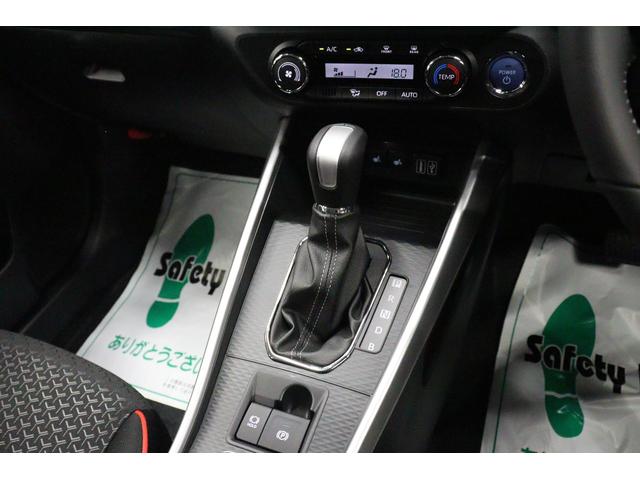 Ｚ　ハイブリッド　パノラミックビューパッケージ　９インチディスプレイオーディオ　ＣａｒＰｌａｙ対応　フルセグＴＶ　ＨＤＭＩ　ステアリングスイッチ　ＢＳＭ　ＡＣ１００Ｖ／１５００Ｗコンセント　シートヒーター（画像56）