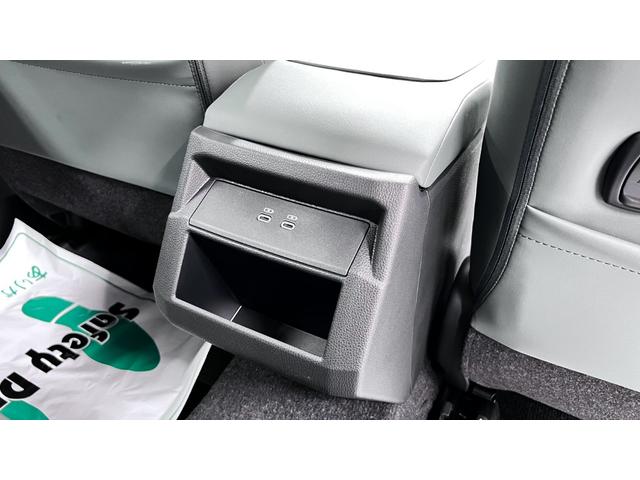Ｚ　アドベンチャー　スポーツバー　ベッドライナー　１２．３インチディスプレイ　ＣａｒＰｌａｙ対応　全周囲モニター　ＢＳＭ　マルチテレインセレクト　リヤデフロック　空気圧警報センサー　テールゲートアシスト＆ゲートエンブレム（画像73）