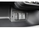 充電用USBが2口とナビ用USBが標準装備♪