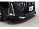 アルファード ２．５Ｓ　タイプゴールドＩＩＩ　ＴＲＤエアロ　ＬＥＯＮＩＳ２０インチアルミ　ツインムーンルーフ　ＪＢＬプレミアムサウンド　Ｔ－ＣｏｎｎｅｃｔＳＤナビ＆１３．３インチリヤエンターテイメントシステム　ＰＶＭ　ＢＳＭ　デジタルミラー（5枚目）