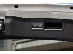 ハリアー Ｇ　新車　ディスプレイオーディオ＆バックカメラ　パワーバックドア　パワーシート　デジタルインナーミラー　インテリジェントクリアランスソナー