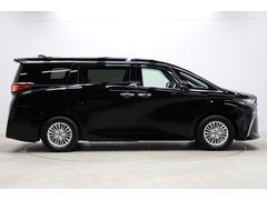 Ｅ−Ｆｏｕｒ　パノラミックビューモニター　ブラインドスポットモニター　ドラレコ機能付デジタルインナーミラー　ユニバーサルステップ　純正コネクティッドナビ　両側パワスラ　３眼ＬＥＤヘッド　ＥＴＣ２．０ 7