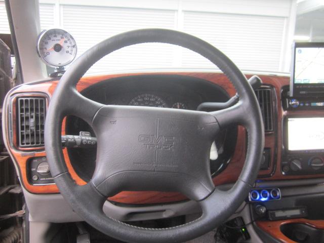 輸入車その他 ｇｍｃサバナ コンバージョン８ｎｏ 放送宣伝車 全塗装済 ５ ７ｖｏｒｔｅｃ ｒ観音ドア 革シート ｆベンチシートキット ナビ 118 0万円 平成8年 1996年 愛知県 中古車 価格 Com