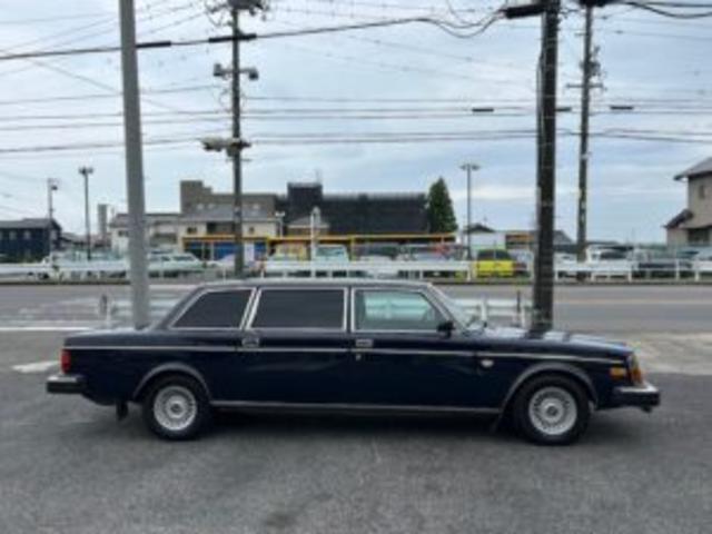 ２６４ ＴＥ　リムジン　生産台数（世界３３５台）　ディーラー車　左ハンドル　乗車定員７人　３列シート　取説（日本語）　純正１４ＡＷ　純正ステアリング＆オーディオ　ヘッドライトワイパー　記録簿　下取車（4枚目）