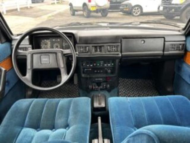 ２６４ ＴＥ　リムジン　生産台数（世界３３５台）　ディーラー車　左ハンドル　乗車定員７人　３列シート　取説（日本語）　純正１４ＡＷ　純正ステアリング＆オーディオ　ヘッドライトワイパー　記録簿　下取車（5枚目）