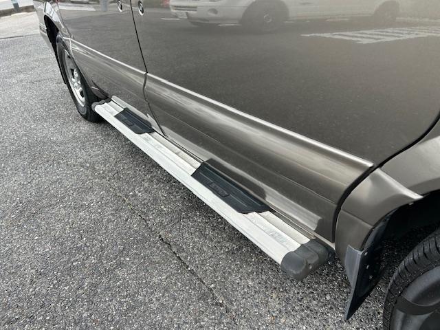 シボレーアストロ LT D車 AWD 1No(NOx/PM適合)メーカーOP(スポーツマフラー・フルフラットベッドキット・ウッドパネル・ラゲッジマット・フロアコンソール)革シート ヒッチ 自社顧客下取車(9枚目)