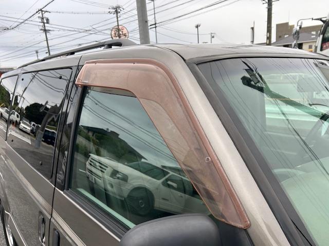 シボレーアストロ LT D車 AWD 1No(NOx/PM適合)メーカーOP(スポーツマフラー・フルフラットベッドキット・ウッドパネル・ラゲッジマット・フロアコンソール)革シート ヒッチ 自社顧客下取車(11枚目)