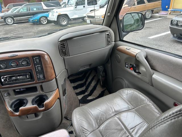 シボレーアストロ LT D車 AWD 1No(NOx/PM適合)メーカーOP(スポーツマフラー・フルフラットベッドキット・ウッドパネル・ラゲッジマット・フロアコンソール)革シート ヒッチ 自社顧客下取車(22枚目)