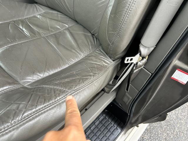 シボレーアストロ LT D車 AWD 1No(NOx/PM適合)メーカーOP(スポーツマフラー・フルフラットベッドキット・ウッドパネル・ラゲッジマット・フロアコンソール)革シート ヒッチ 自社顧客下取車(50枚目)