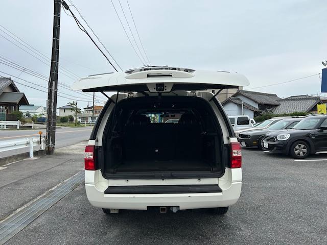 エクスペディション リミテッド　ロングボディ（長さ５６３ｃｍ）　４ＷＤ　サンルーフ　革シート　サイド出しマフラー　電動サイドステップ＆リアゲート　ヒッチ　純正１７ＡＷ　ＬＥＤヘッド　バックカメラ　ドラレコ　ＥＴＣ　キーレス　下取車（15枚目）